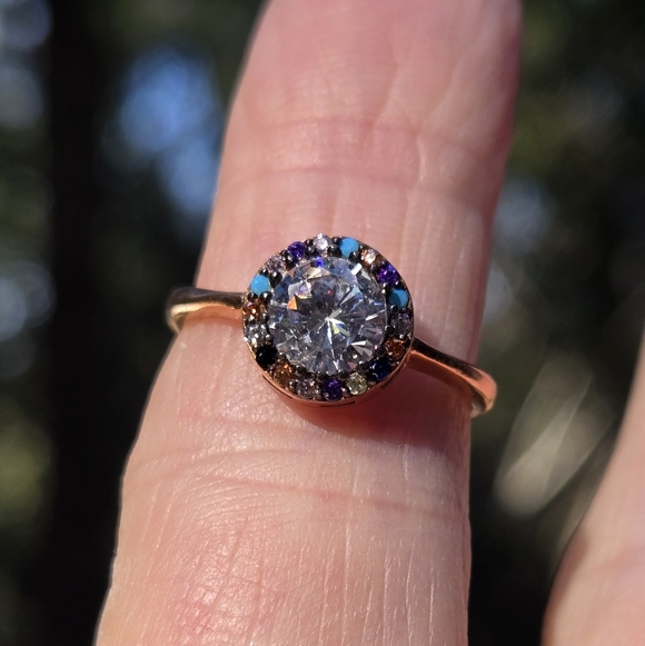 Mixed gemstones surrounding a large white sapphire Sz6 - Picture 3 of 9